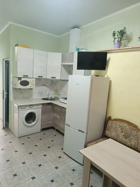 Квартира 1-комнатная Квартира — Евпатория