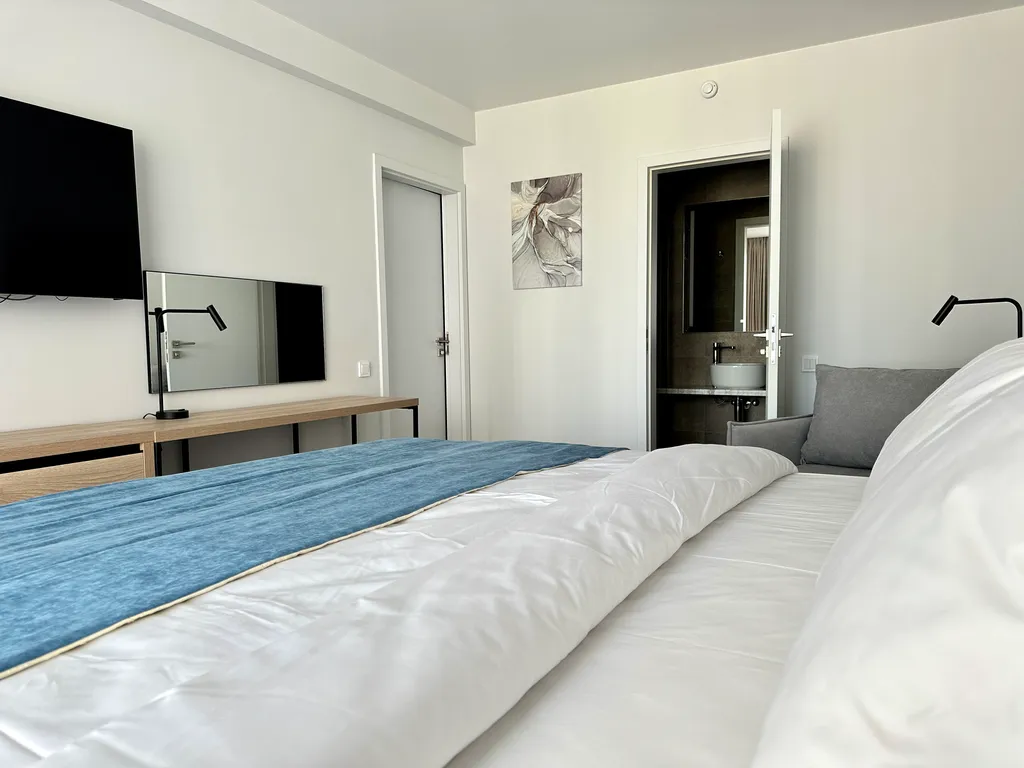 Апартамент делюкс  в резиденции Европа с бассейном