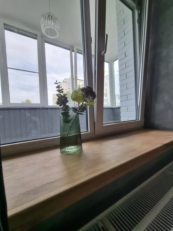 Современные апартаменты с джакузи у озера