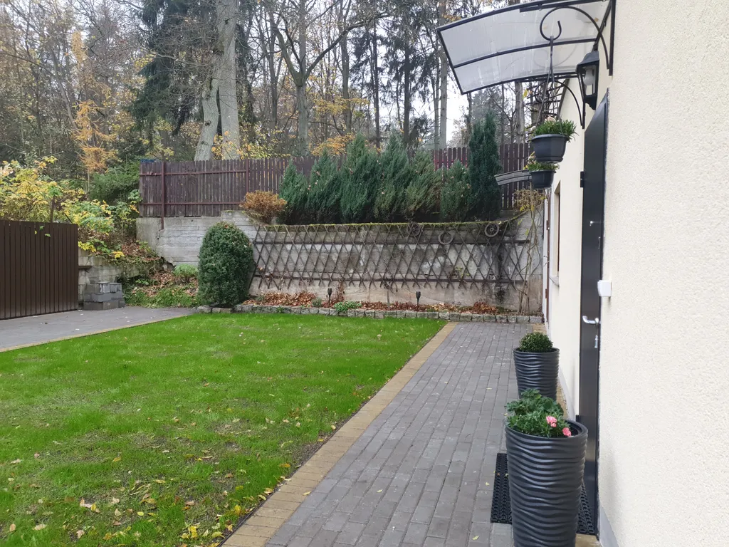 Квартира Квартира Студия с выходом на лужайку — Светлогорск