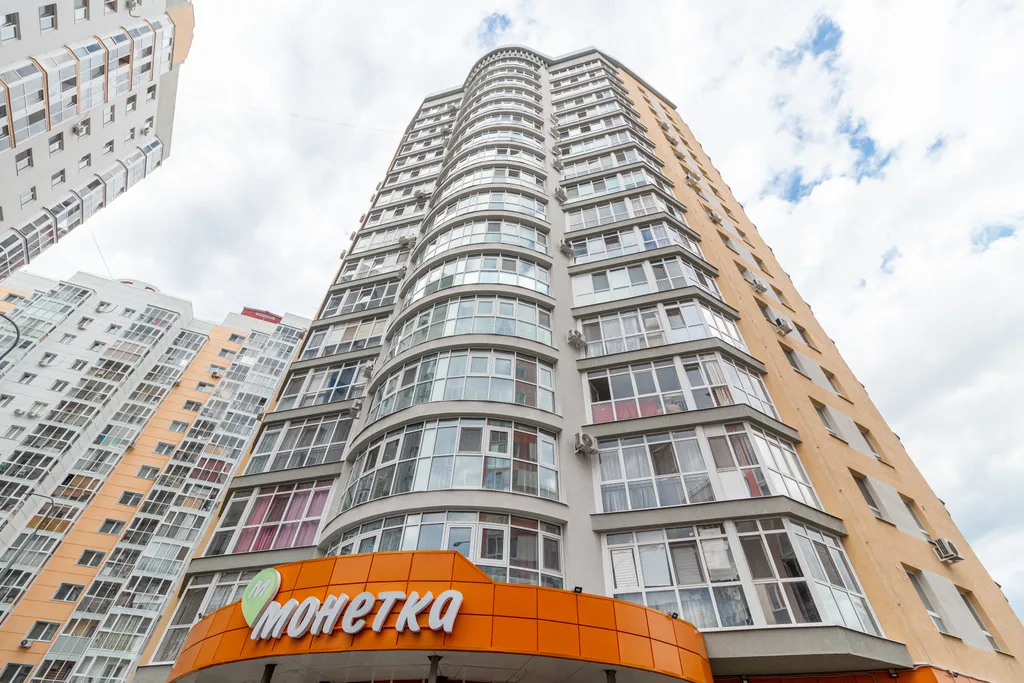 Квартира Просторная однокомнатная квартира для 4 гостей на мысу — Тюмень