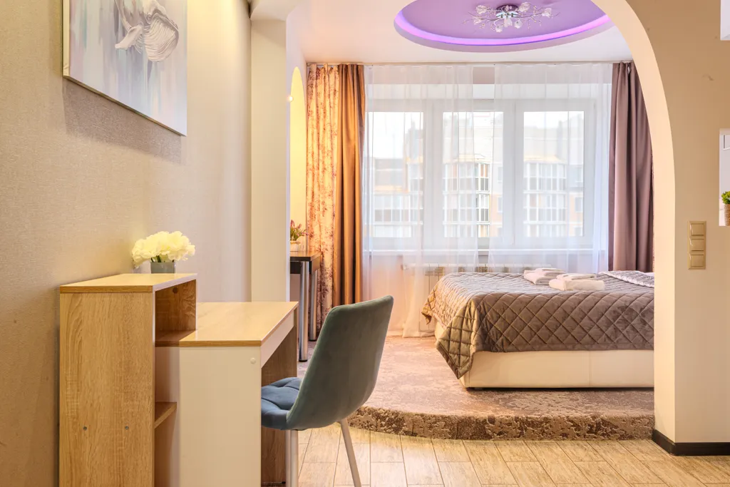 В тихом районе с удобной кроватью, гостиничный сервис, бесконтактно