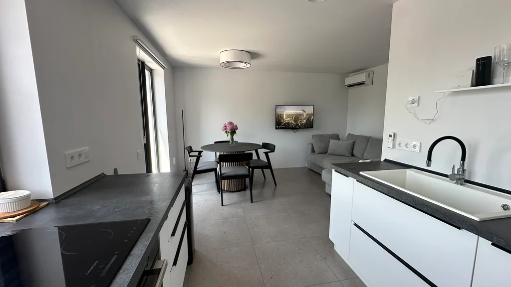 Дом с видом на море