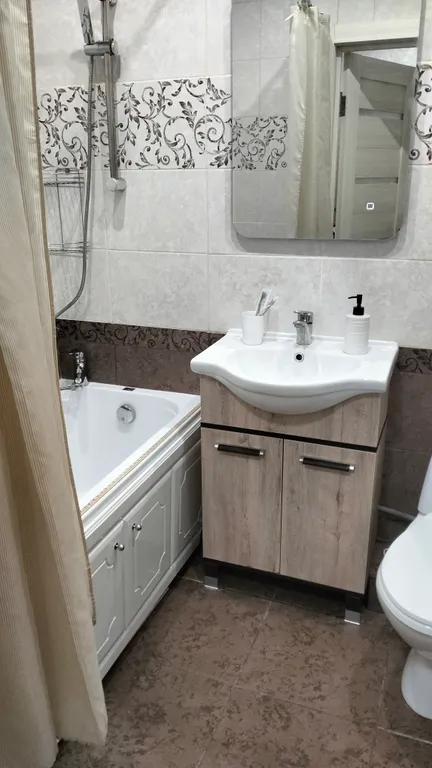 Квартира у Глобуса