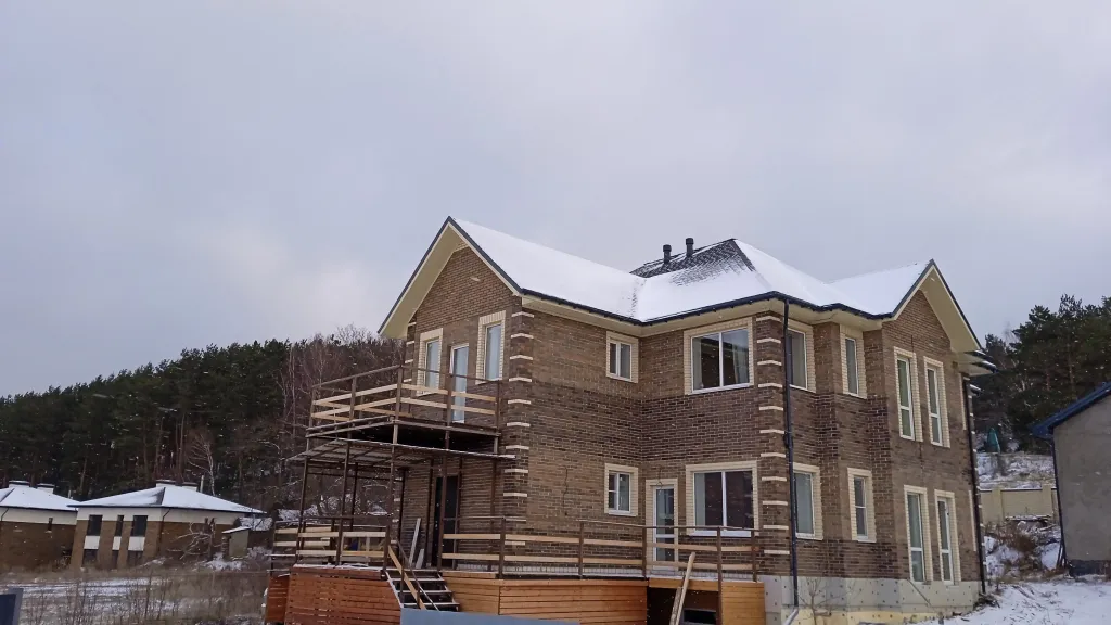 8-комнатный Дом