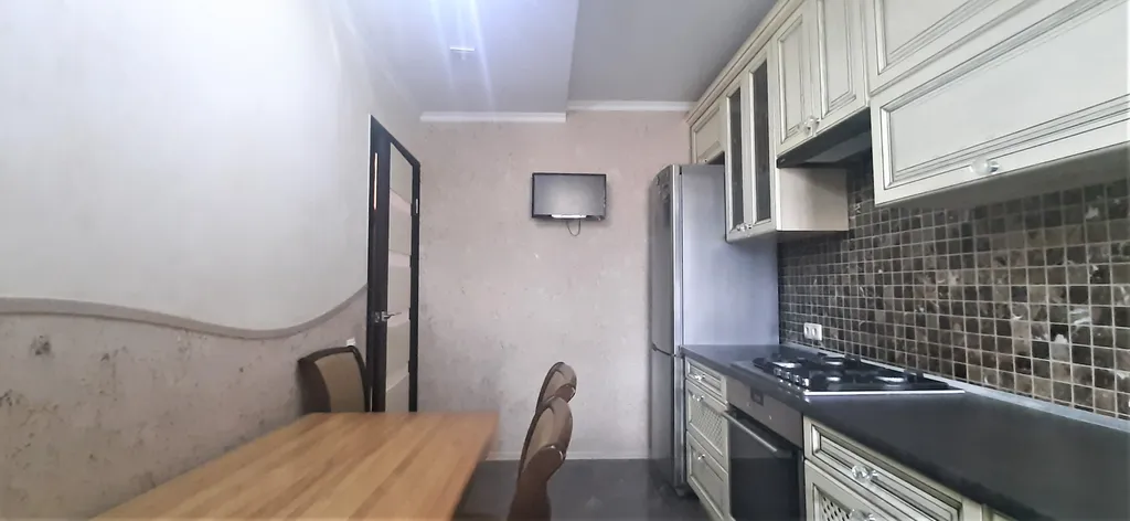 Уютная однокомнатная квартира с видом на парк