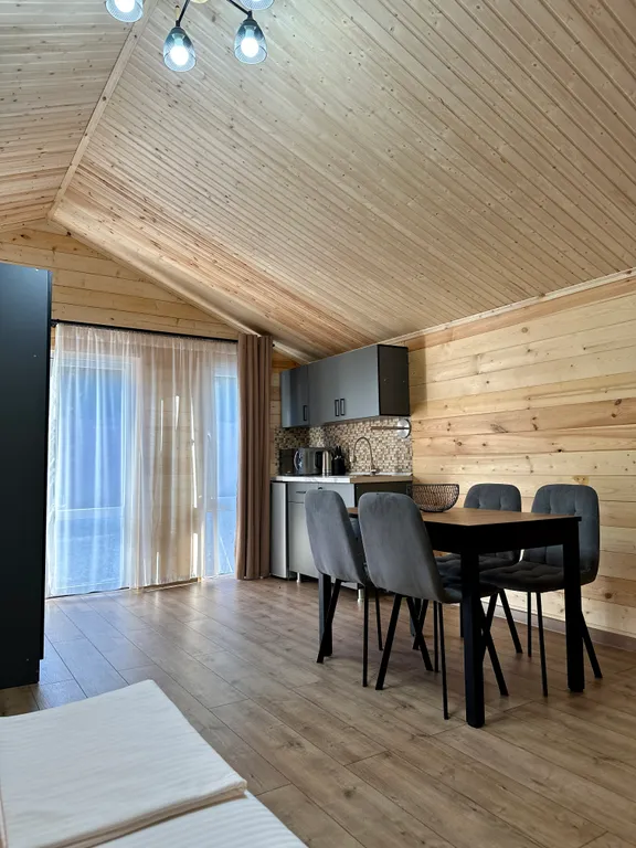 Коттедж 25 кв/м с кухонным модулем