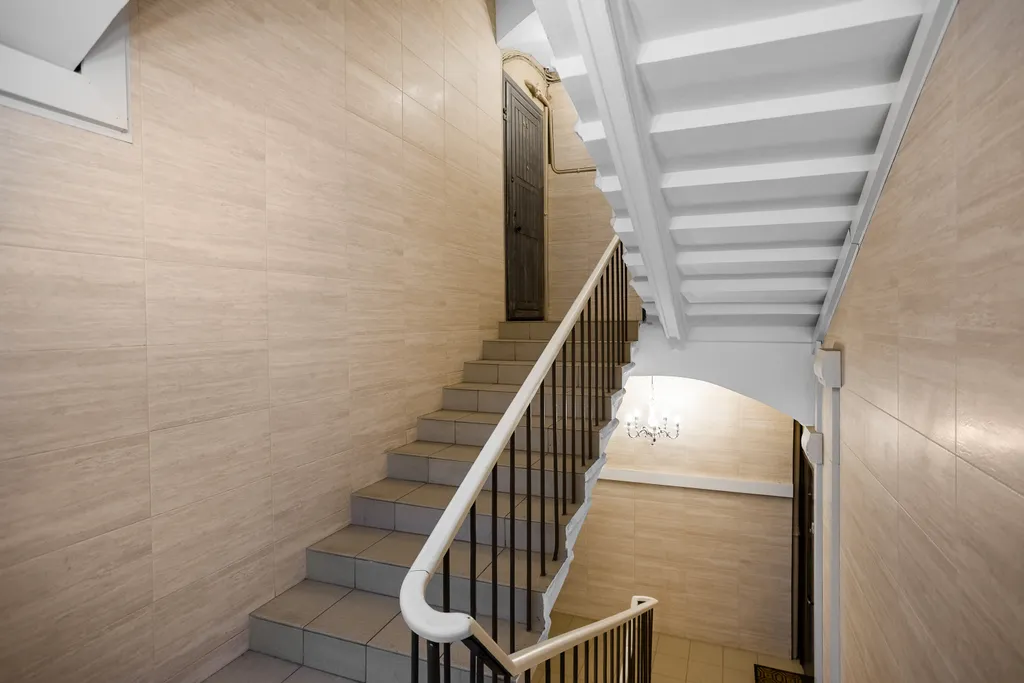 Апартаменты на 5 этаже исторического дома