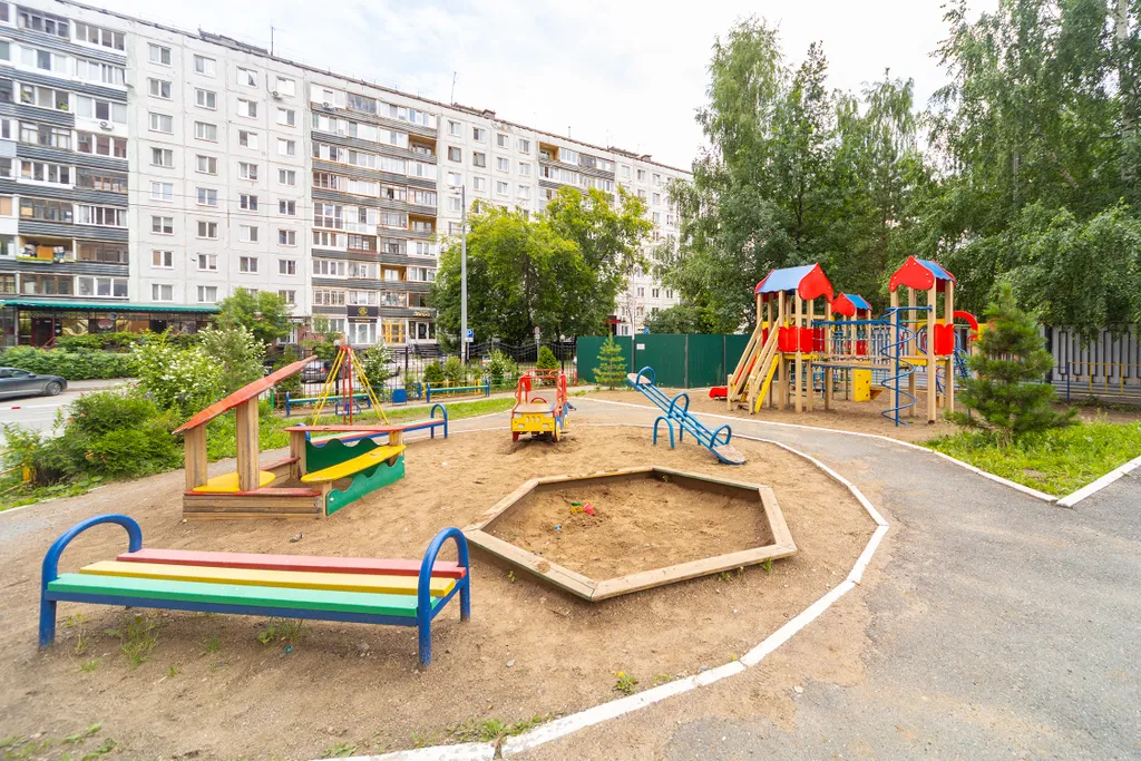 Бoльшая 3-комнaтнaя кваpтира в центре города