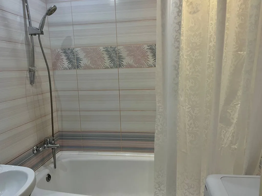 Двухкомнатная квартира с красивым видом на город