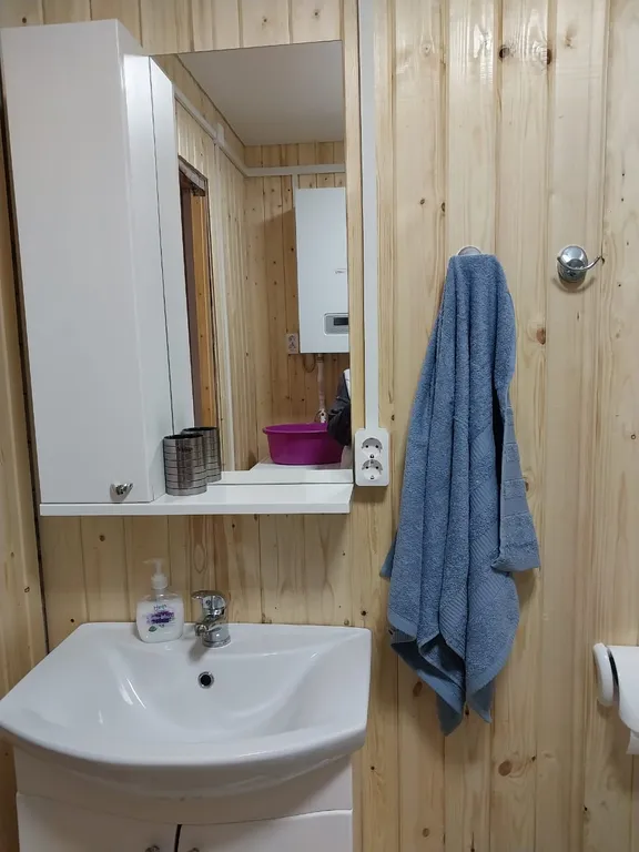 Благоустроенный стильный дом на 1 линии о.Селигер