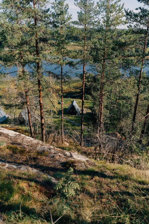 Дом с видом на озеро рядом с Ладожскими шхерами