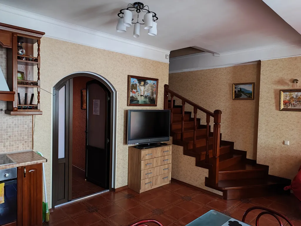 Апартамент с уютным двориком в Мисхоре, в частном доме