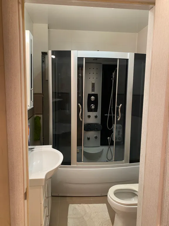 Квартира Трёхкомнатная квартира — Калининград