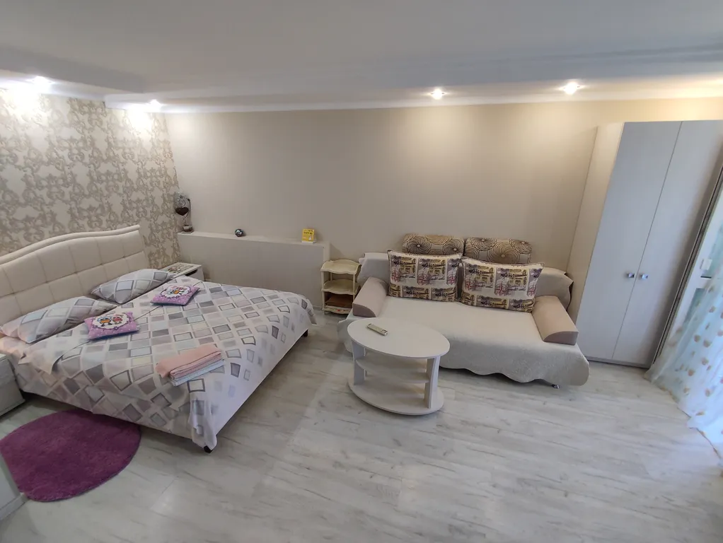 Студия в тихом центре, рядом с жд и автовокзала