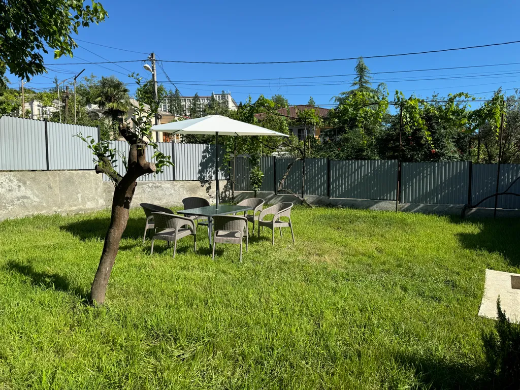 Квартира Гостевой дом с видом на море LND — Сухум