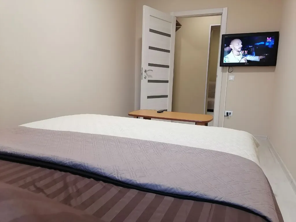 Уютная евротрешка возле парка Гагарина