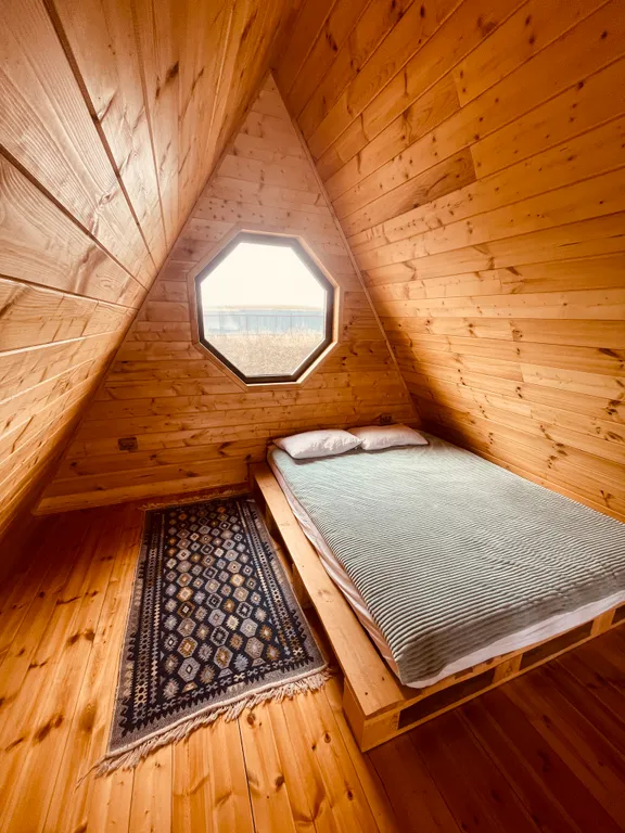 Silent Dacha на берегу озера с баней