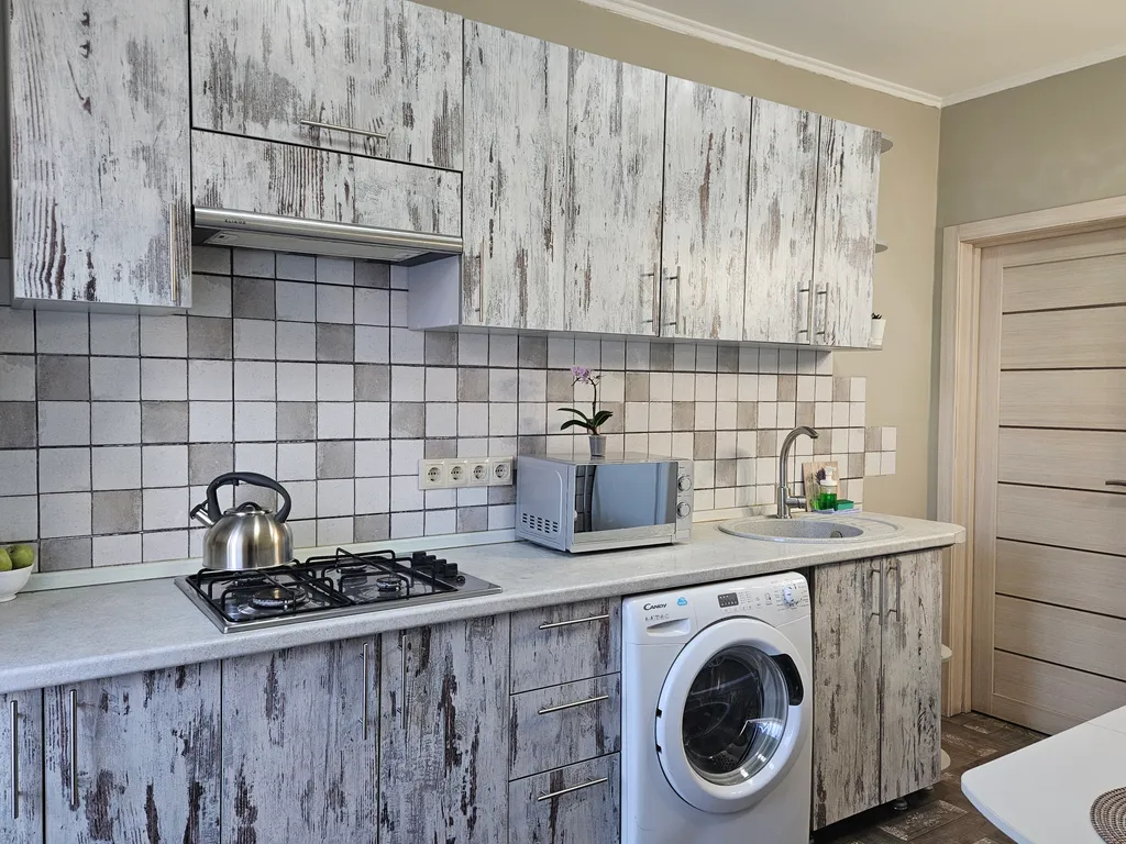 Уютный дом с современным интерьером в Таганроге со своим двором!