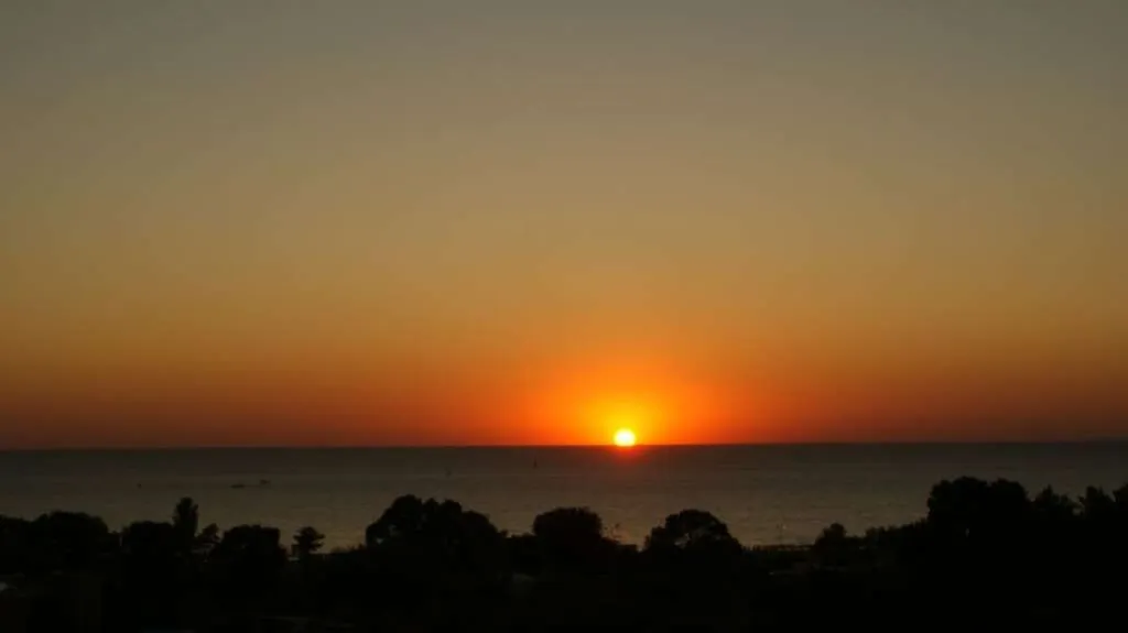 Квартира 2-х комнатная квартира у моря с видом на горы — Анапа