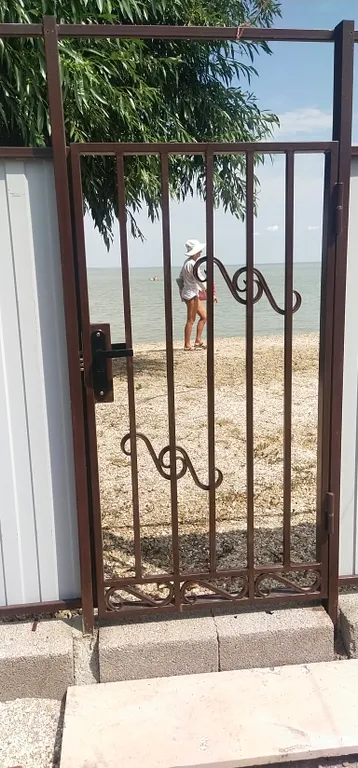 Отдельный дом с выходом и видом на море