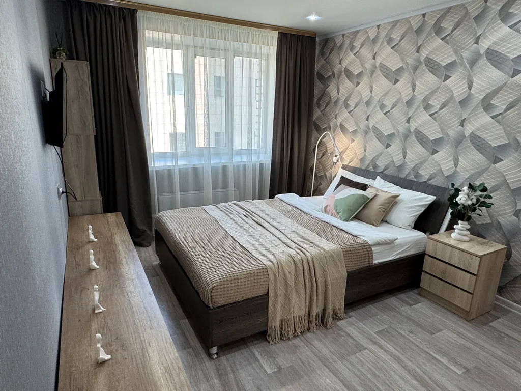 Квартира Уютные апартаменты недалеко от Ж/Д вокзала, комфорт и чистота — аренда посуточно в Нижневартовск