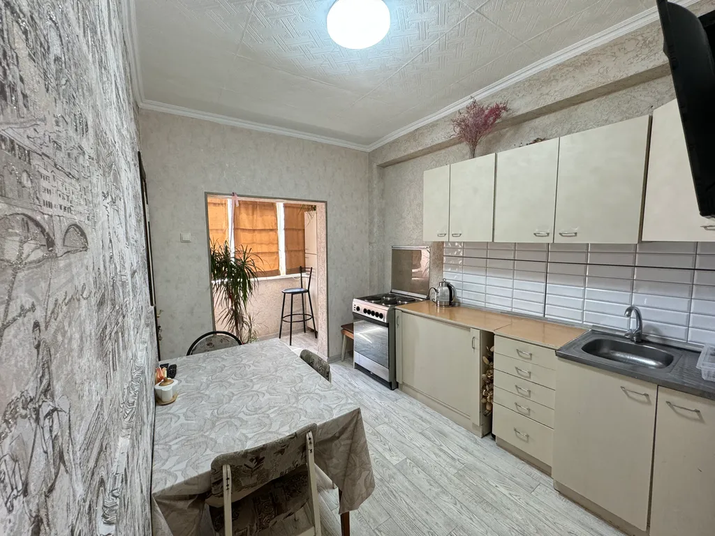 Квартира Двухкомнатная квартира в центре города — Гагра