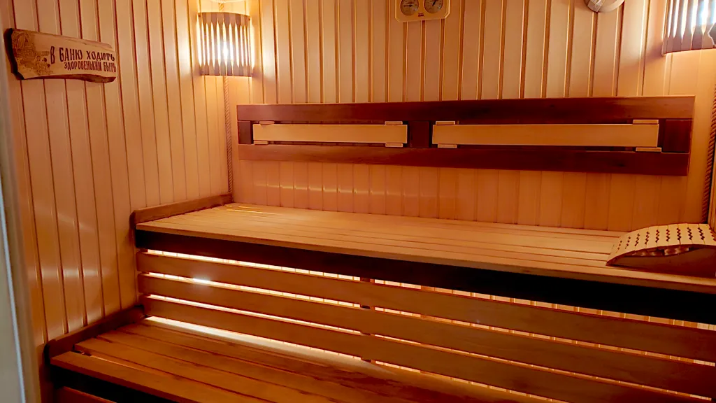 Сауна с бассейном в отдельном доме в пригороде