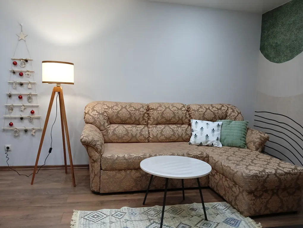 Ваш Рантье на Книповича 19 рядом с Cosmos