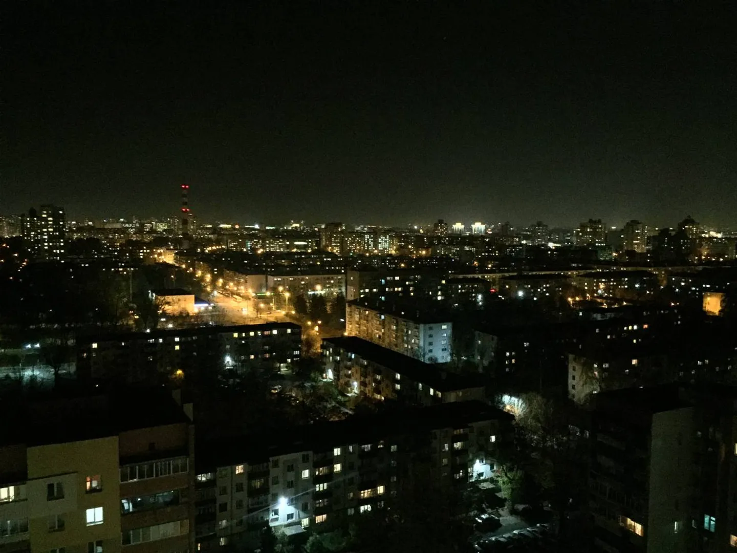 Вечерний вид на город. 18-й этаж, Минск