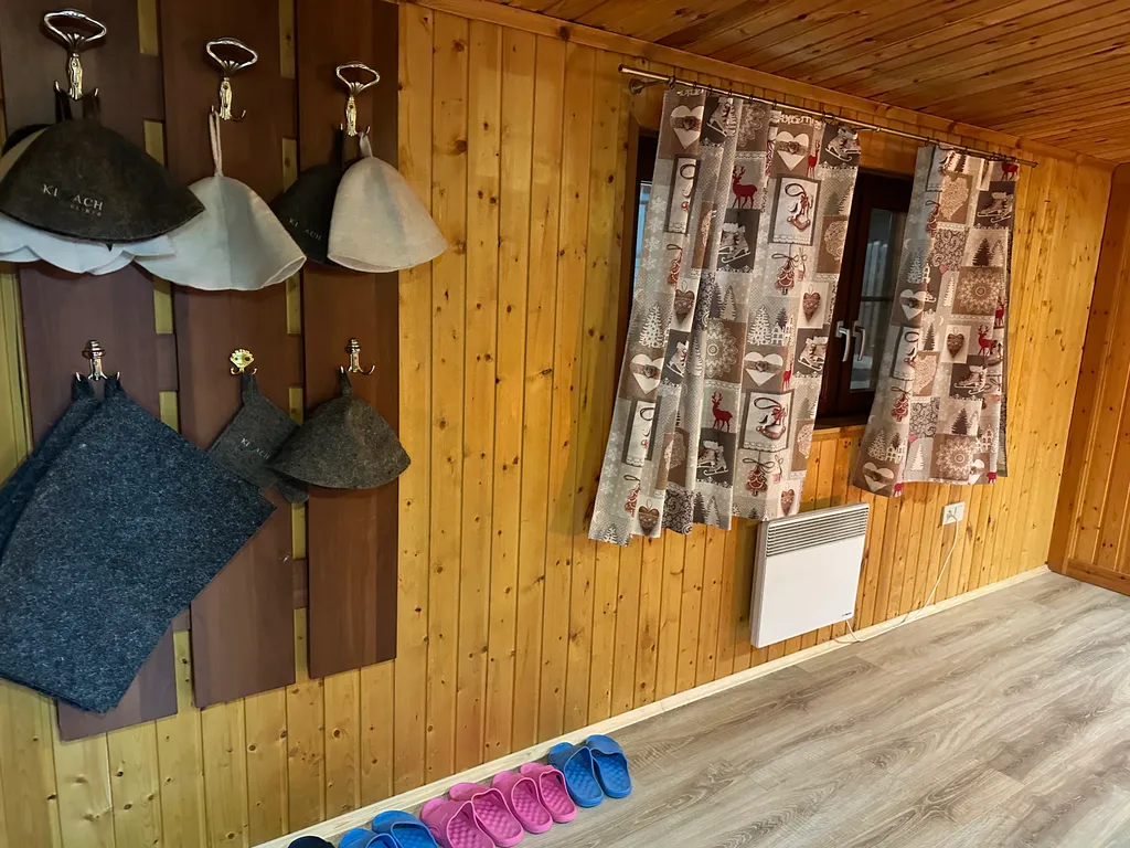 Коттедж с видом на Кольский залив