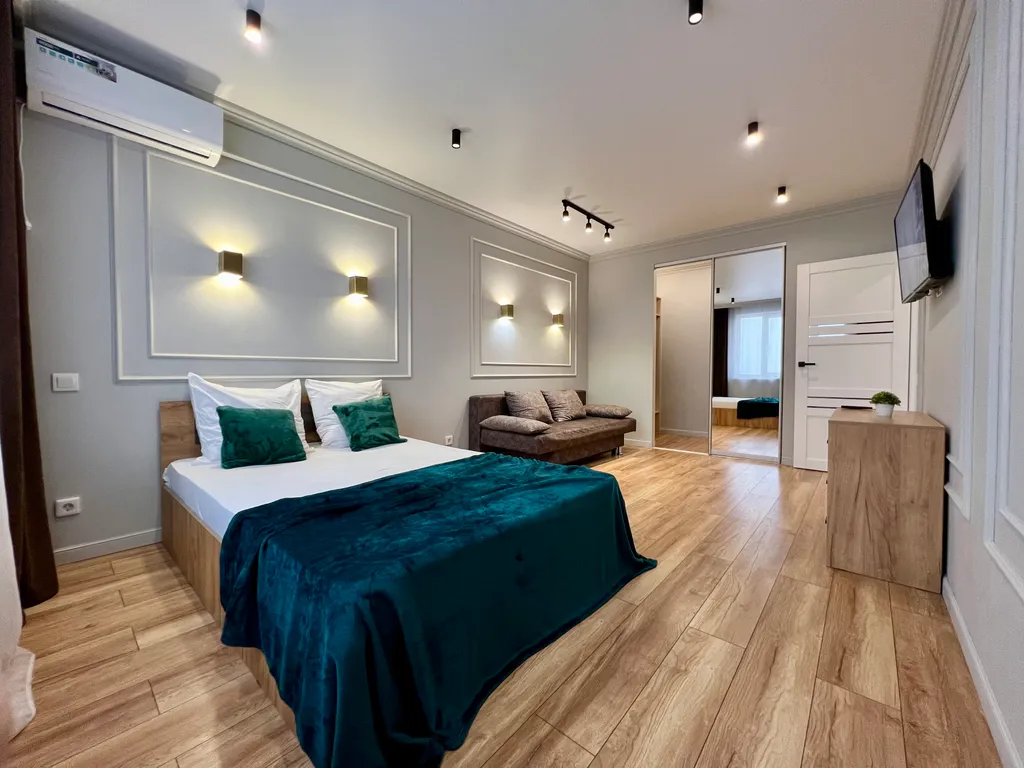 Дизайнерская квартира на против "Город Еды" — аренда посуточно в Оренбург