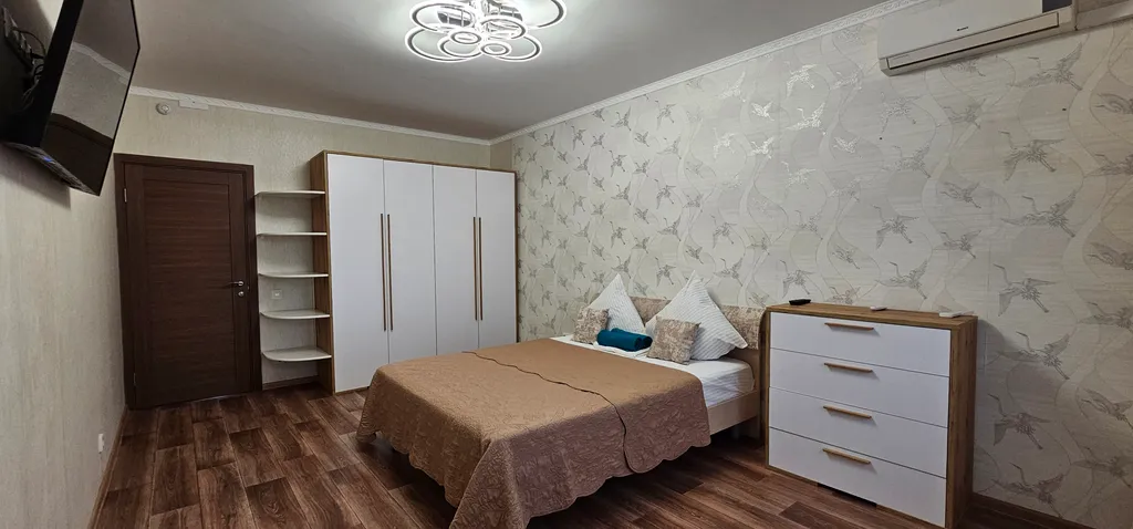 Современные трехкомнатные апартаменты на 14 этаже