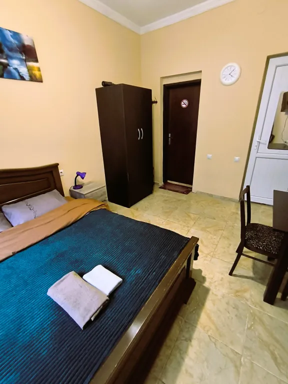 Уютный номер со своим двориком