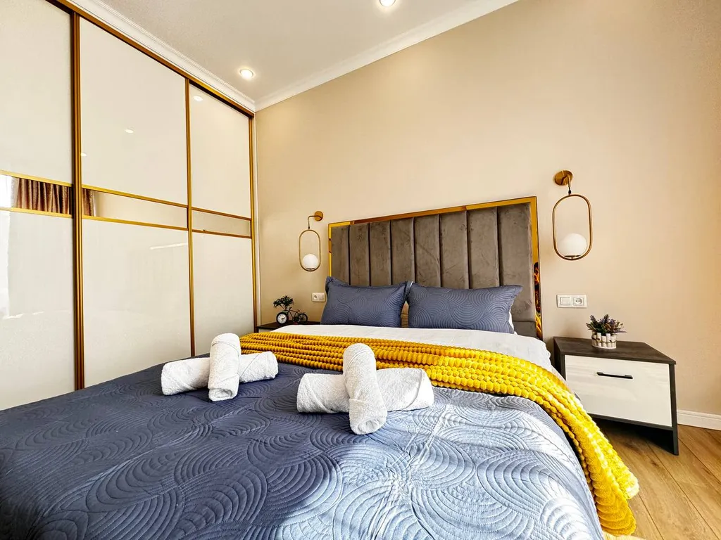 2 комнатная в ЖК 4YOU, рядом с ТЦ MEGA, кв 22