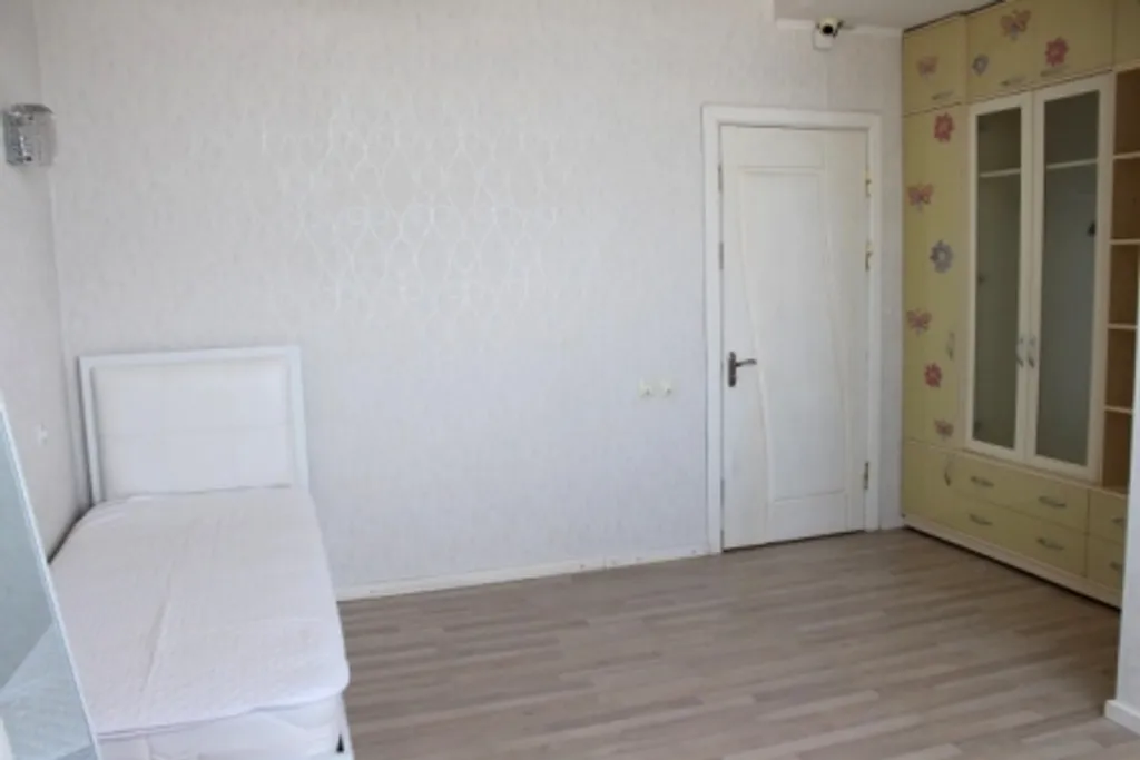 4-комнатная Квартира