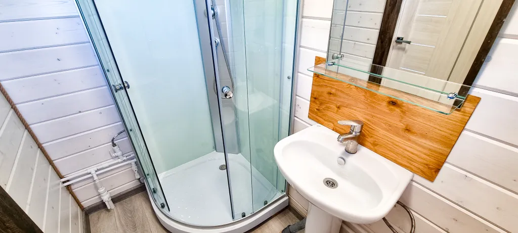 Дом на крыше+модуль палатка на 2х человек.