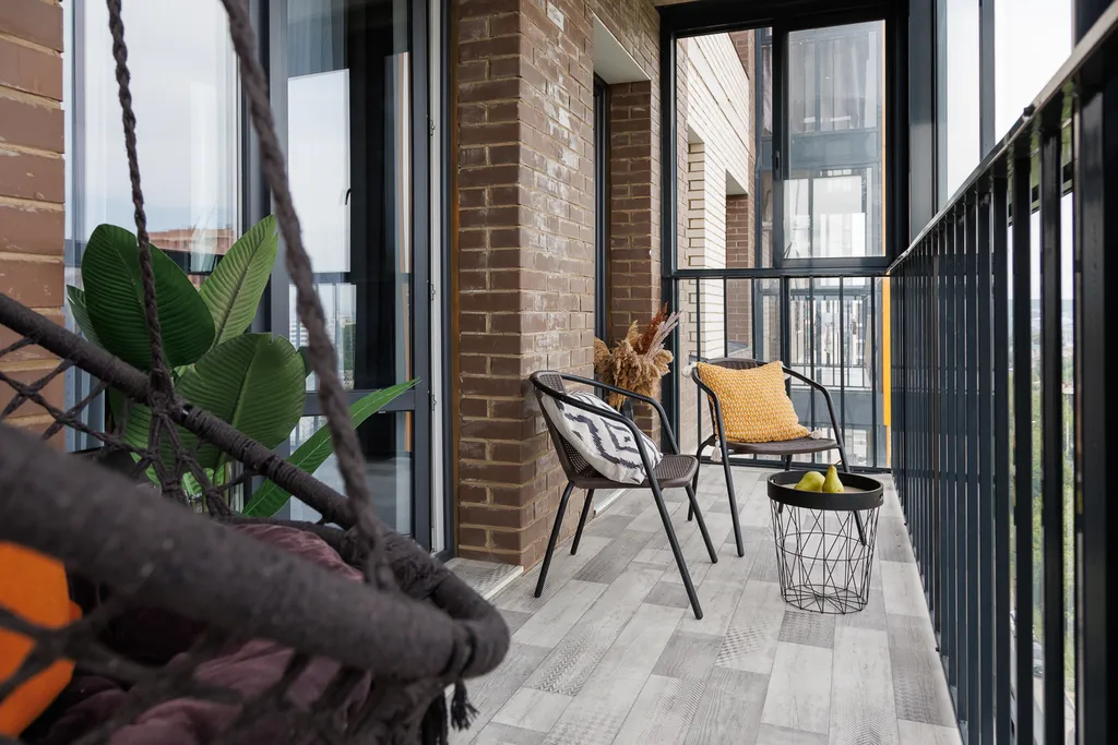 Квартира возле 130 квартала с панорамным балконом