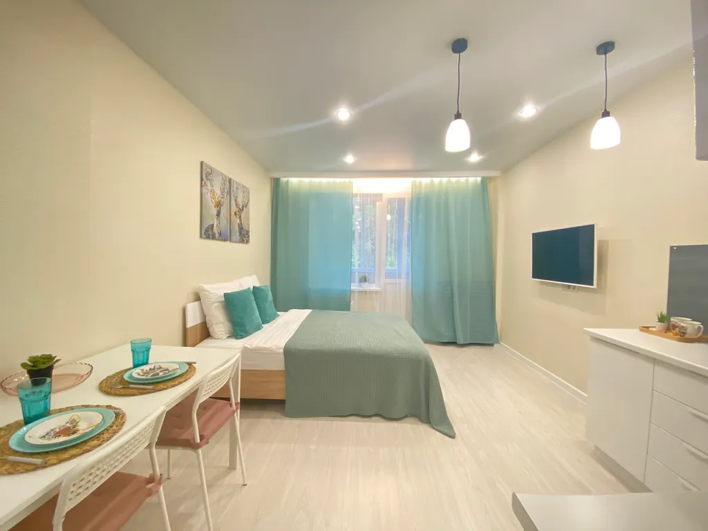 Студия на берегу Обского моря в бору Сказочный лес