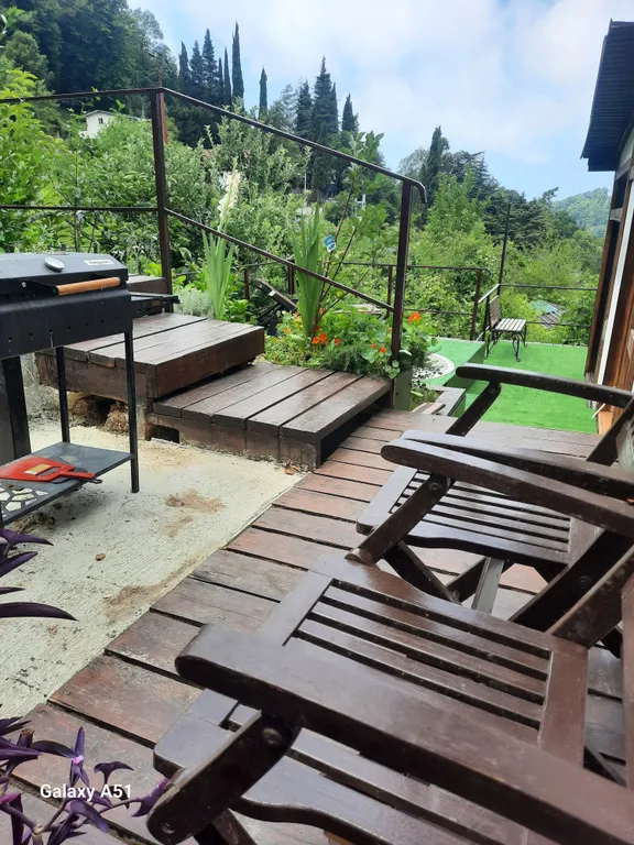 Коттедж с баней и тёплым джакузи