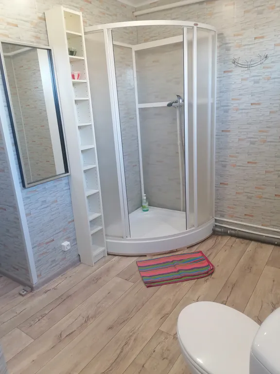 Уютная квартира в центре посёлка