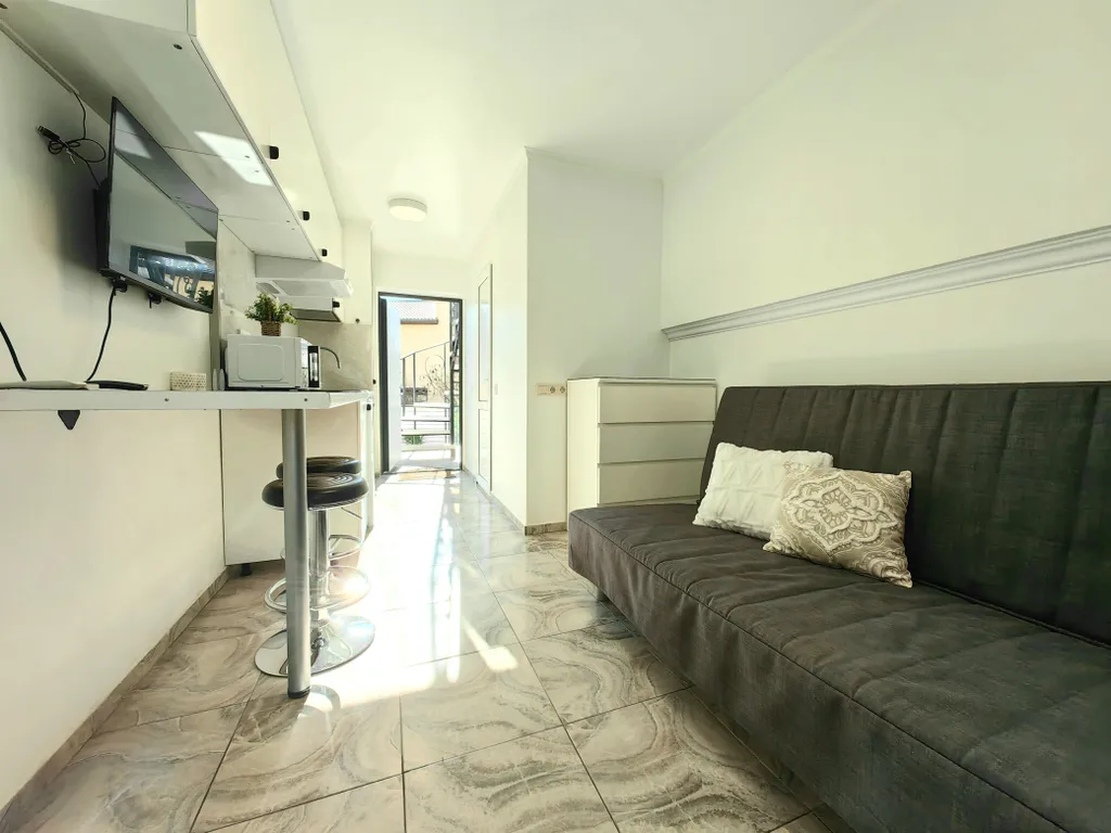 Квартира Квартира Уютная студия в частном доме с бассейном и мангальной зоной — Сочи