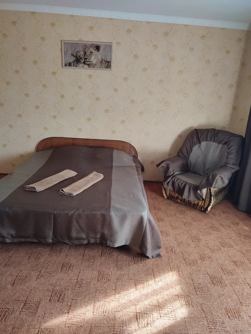 Двухспальная кровать 160*200