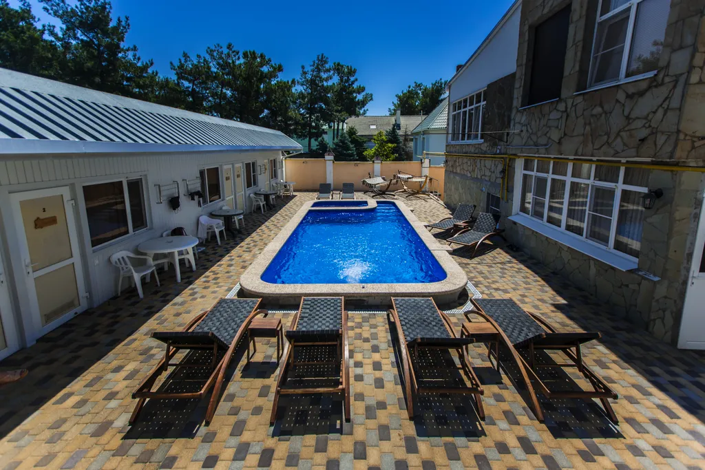 Квартира Квартира Стандарт с видом на бассейн — Геленджик