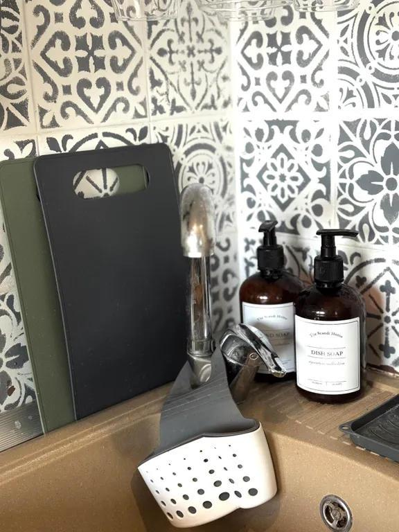 Рады видеть вас в нашей уютной , светлой квартире в Изумрудных Холмах