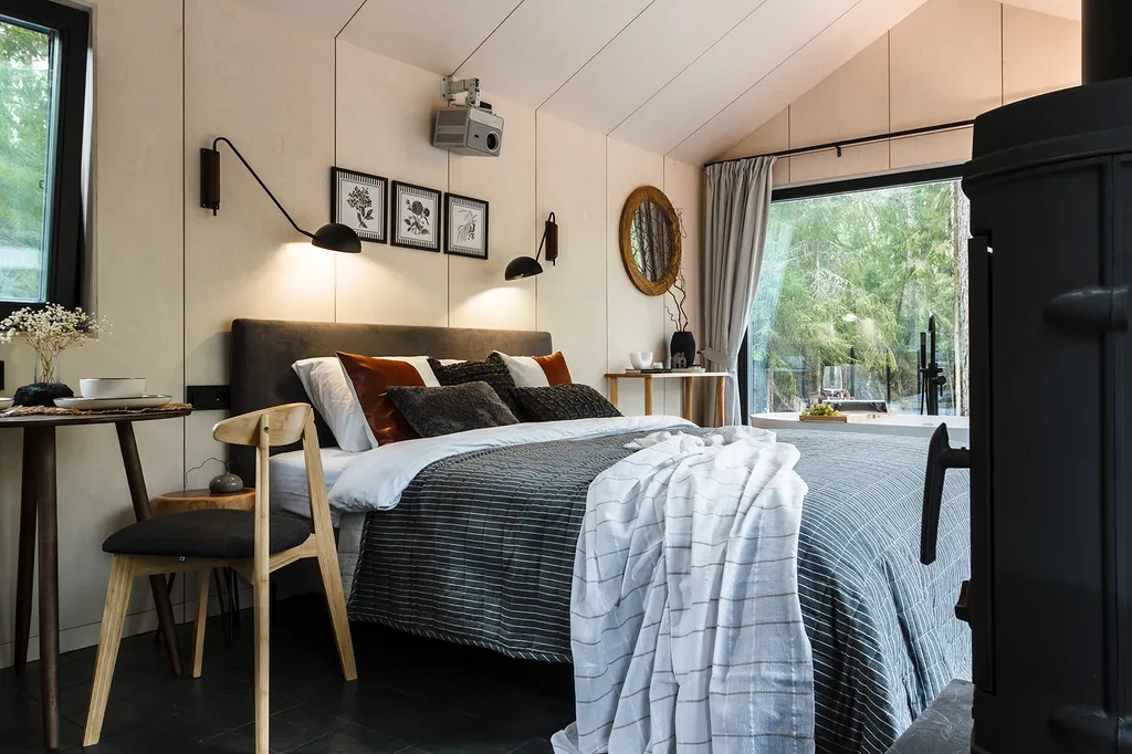 Коттедж Дом с ванной у панорамного окна в хвойном лесу by Lynwood — Вырица