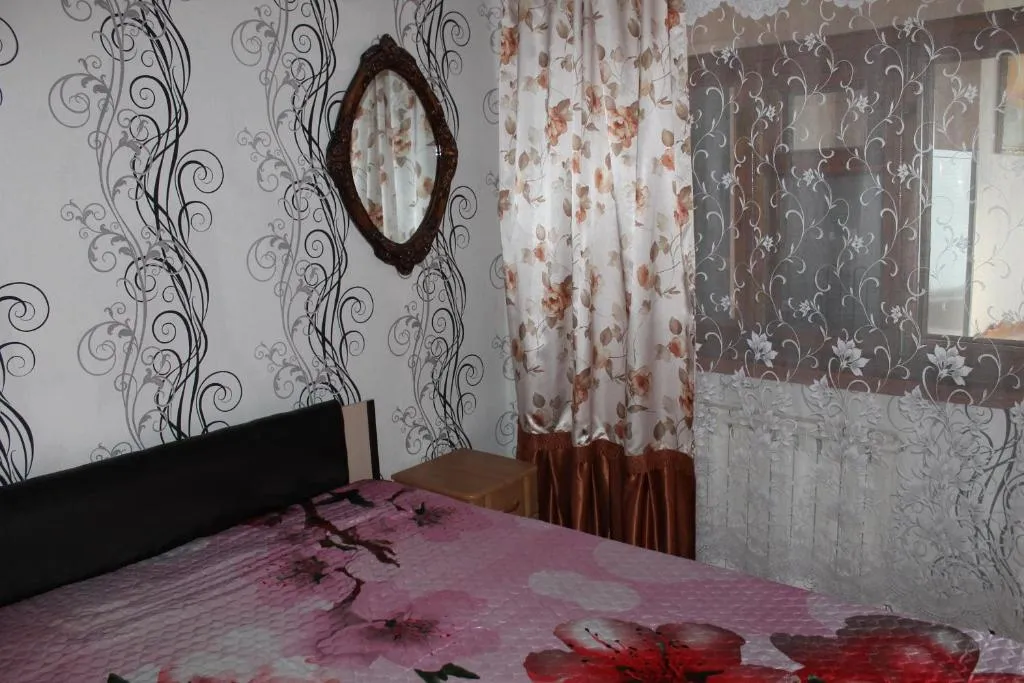 Двухкомнатная квартира в частном доме