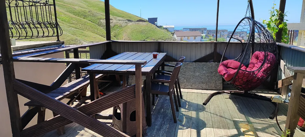 Апартаменты с балконами и панорамным видом на море и горы