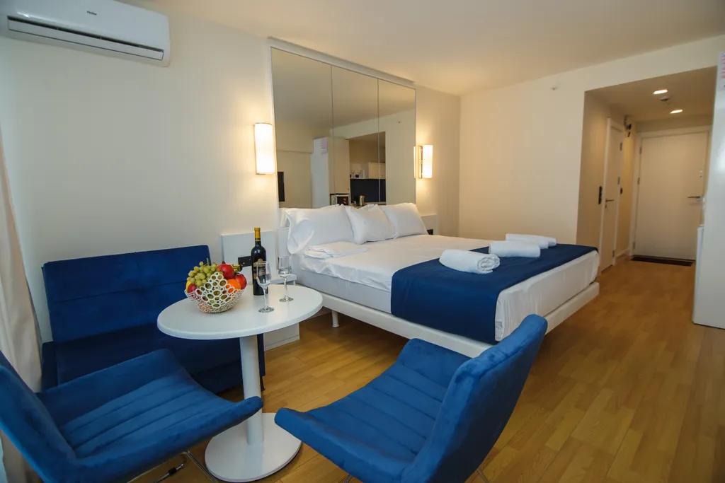 Студия на первой линии