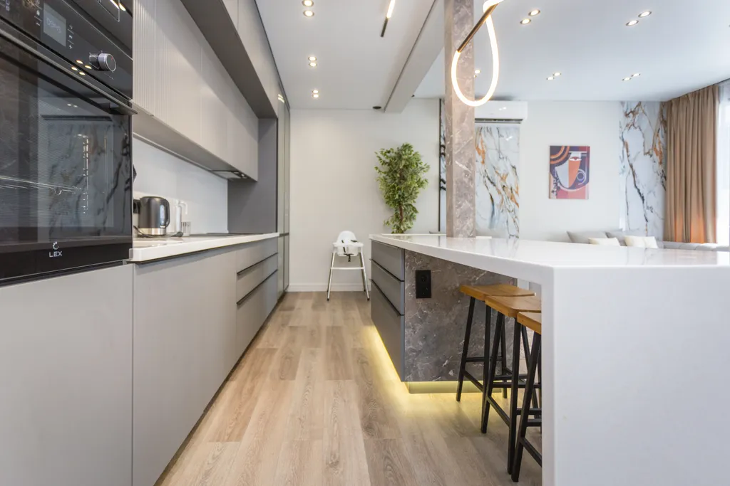 Дом у моря с бассейном